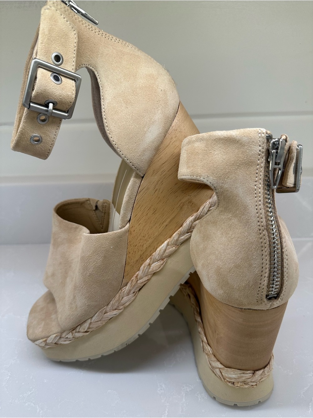 Dolce Vita Parle Wedge Sandal Biscuit Suede Platform Ankle Strap Size 9